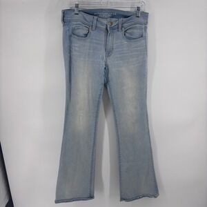 American Eagle Outfitters AE Kick Boot Light Wash Denim Jeans Size 12 Regular